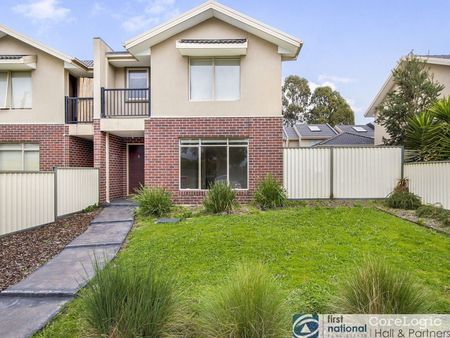 3 / 139 Endeavour Drive, Cranbourne North - Photo 2