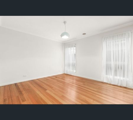 20 Gungarlan Drive, Keilor East, Vic 3033 - Photo 4
