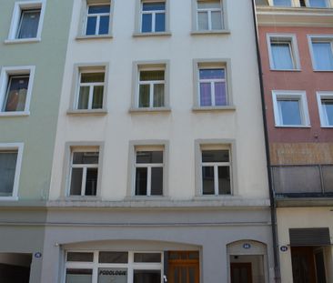 Zentrumsnahe Singlewohnung mit grossem Balkon! - Foto 3