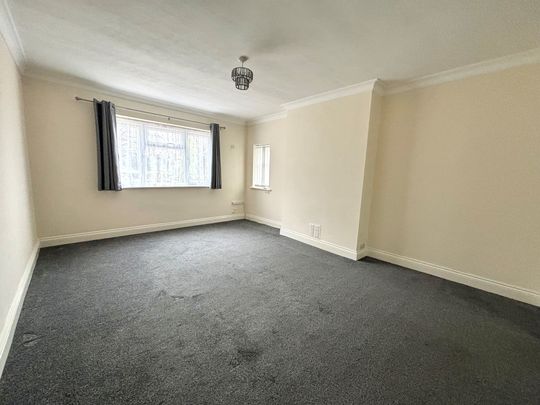 2 bedroom bungalow to rent Manor Road, BN15 - Photo 1