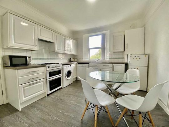 3 bedroom house share to rent - Photo 1