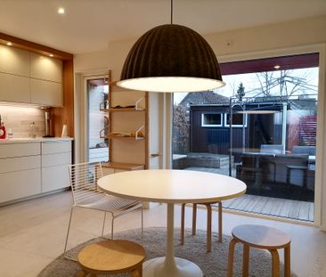 Bredavägen, Enebyberg - Foto 1