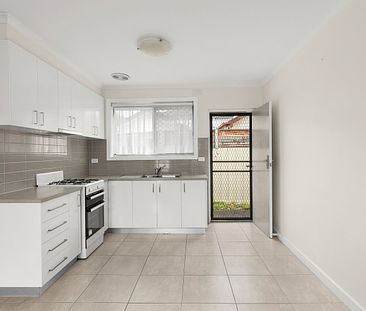 5/1 Ogden Street, Glenroy VIC 3046 - Photo 4