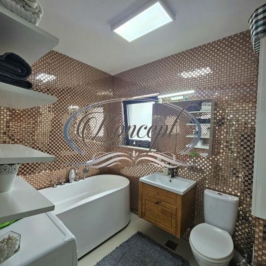 Apartament cu loc de parcare, in Borhanci - Photo 1