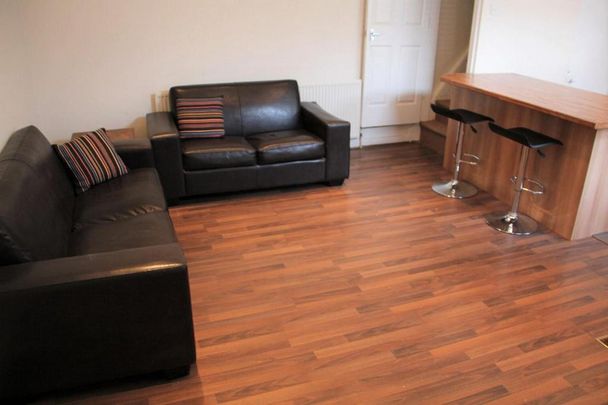 3 bedroom terraced house to rent - Photo 1