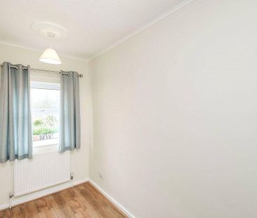 2 bedroom end of terrace house to rent - Photo 1