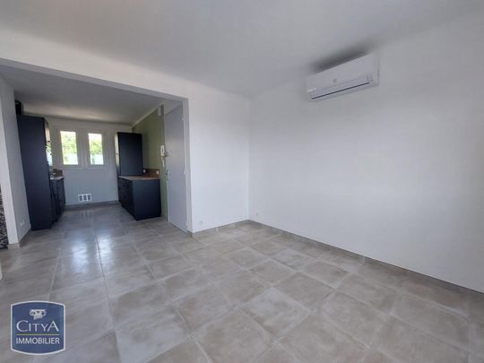 Location Appartement 3 pièces 55m² CLERMONT L HERAULT 34800 - Photo 1