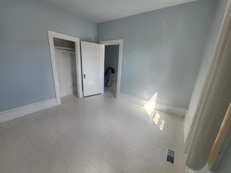 335 Saint Patrick Street - 1 - Photo 4