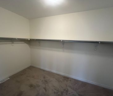 For Lease - 2 Fuller Street, Brampton, Ontario - Photo 4