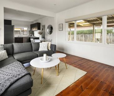 2 Selola Court, FAWKNER - Photo 3