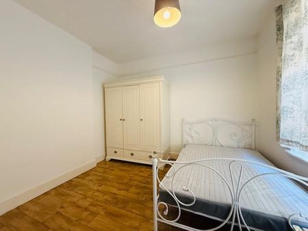 House share to rent - Photo 3