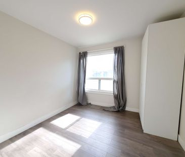 For Lease - 212 Monarch Park Avenue Unit# Main, Toronto, Ontario - Photo 6