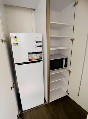 2 Bedroom*704 - Photo 2