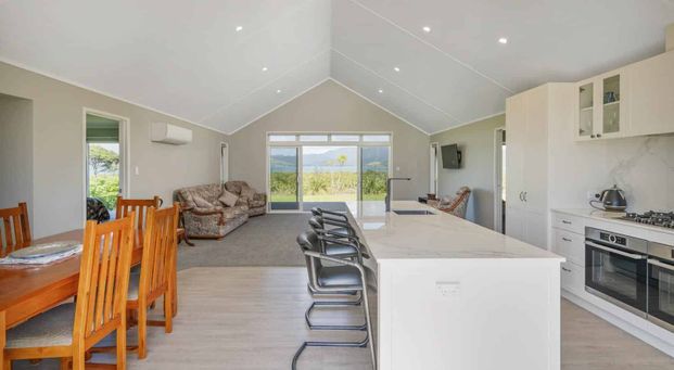 HARBOUR FRONT PARADISE - Photo 1