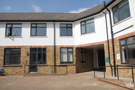 2 Bed Flat, Edison Court, NW10 - Photo 2