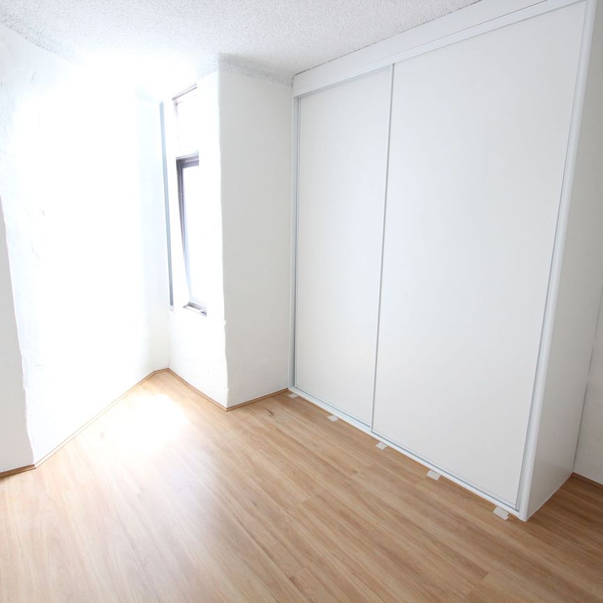 Walking Distance to Liverpool CBD - Photo 1