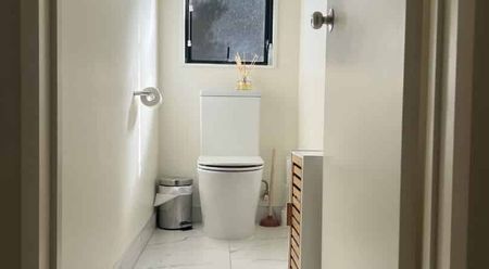 Sunny 3 bedroom home - Photo 5