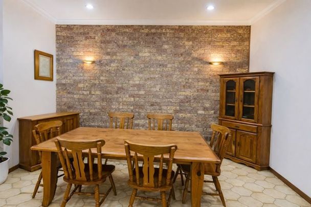 Spacious Family Home in a Prime Hurstville Location - Photo 1