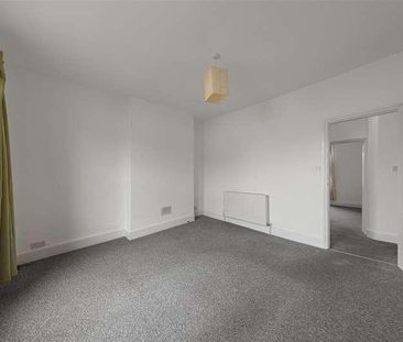 Franciscan Road, London, SW17 - Photo 5