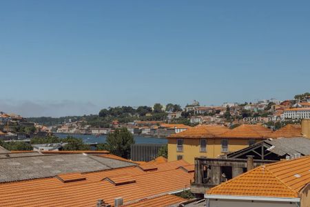 Rua de Santa Marinha, Vila Nova de Gaia, Porto District 4400-291 - Photo 5