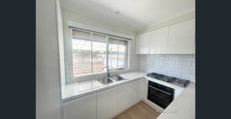 Neat Two Bedroom Apartment - Photo 5