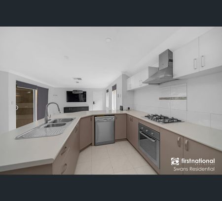 25 Marden Grange, Aveley, WA 6069 - Photo 5