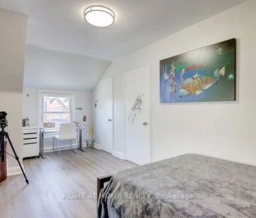 Detached Home For Lease | W9253113 - Photo 3