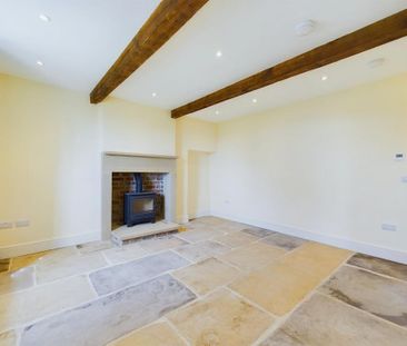 3 bedroom semi-detached house to rent - Photo 2