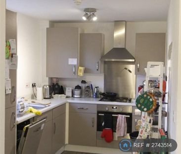 2 bedroom flat to rent - Photo 3