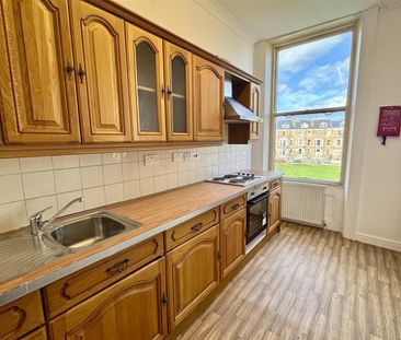 Albemarle Crescent, Scarborough - Photo 4