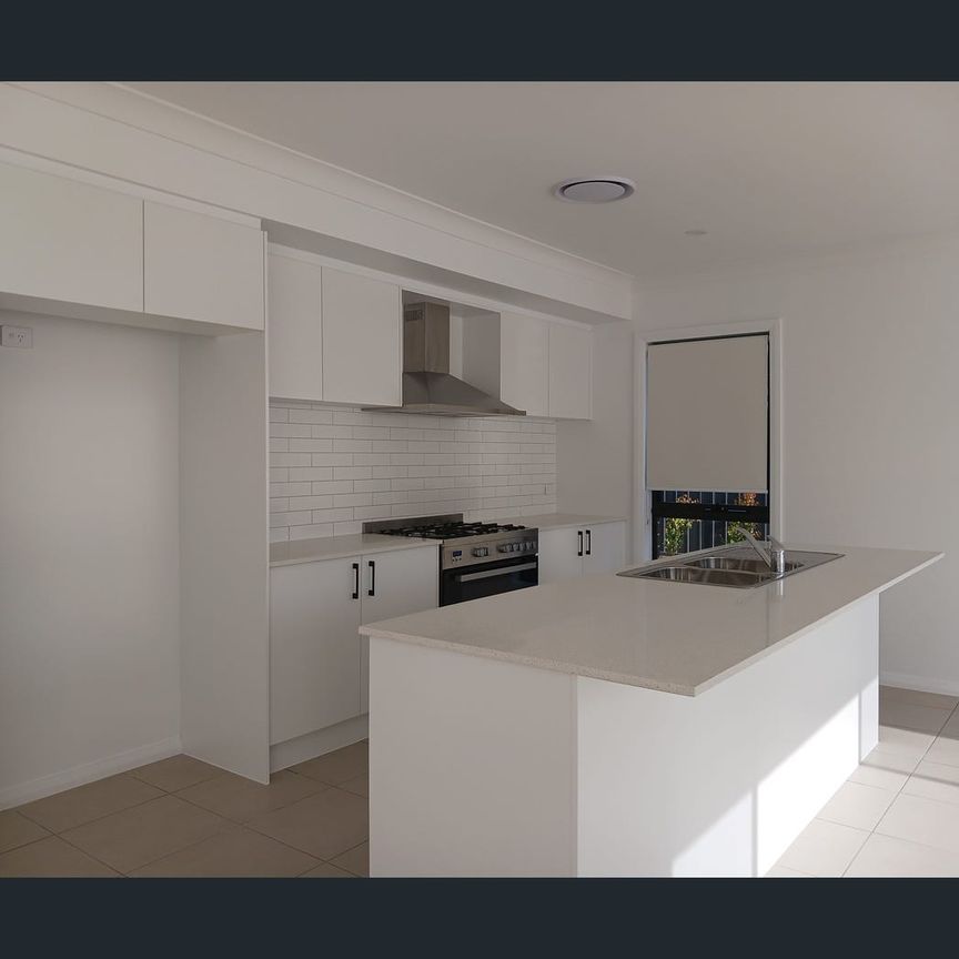75 Bell St, Thirlmere, NSW 2572 - Photo 1