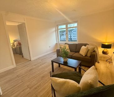 1 Bed Flat, Glenfinnan Road, G20 - Photo 2