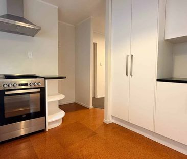 Welcome Home – Where Comfort and Possibility Await - Photo 2