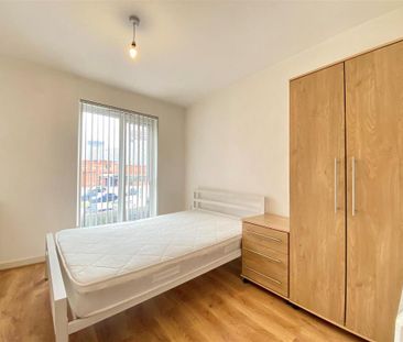 3 bedroom apartment to rent - Photo 3