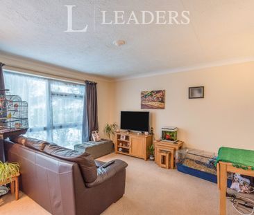 2 bedroom bungalow to rent Cavendish Close, Thurston, Bury St. Edmu... - Photo 2