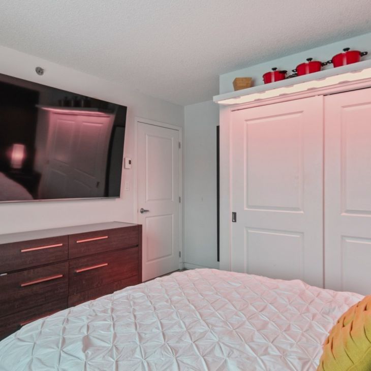 650 Rue Jean-D'Estrées, app.808, H3C 0G3, Montréal - Photo 1