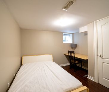 For Lease - 52 Stanley Terrace Unit# C, Toronto, Ontario - Photo 3