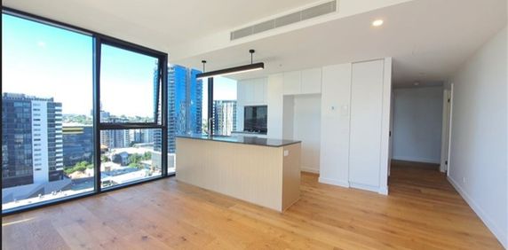 A Stylish Apartment Located in The Heart of Brisbane, Brisbane State High School Catchment. - Photo 2