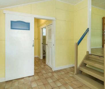 17 Kivas Street, Tarragindi QLD 4121 - House For Rent | Domain - Photo 3