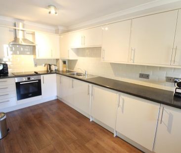 2 bedroom flat to rent - Photo 5