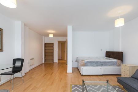 Studio to rent - Photo 5