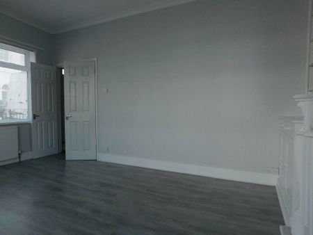 4 bedroom house to rent - Photo 2
