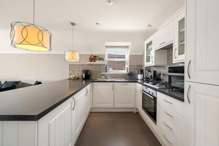 2 bedroom flat to rent - Photo 5