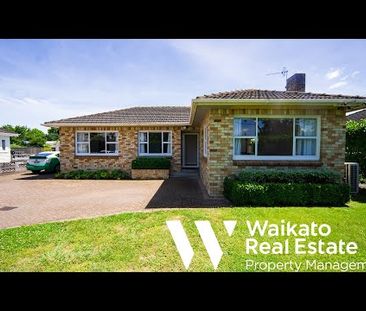 Delightful Living in Hamilton East - Photo 1