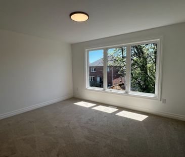 For Lease - 7532 Splendour Drive Unit# Upper, Niagara Falls, Ontario - Photo 2