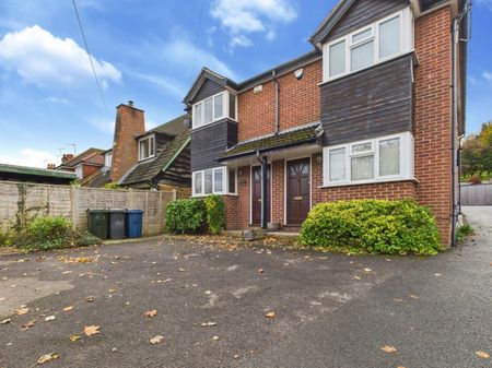 Boundary Road, Wooburn Green, High Wycombe,HP10 - Photo 2