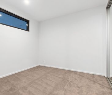 Stunning Fully Furnished 3-Bedroom Apartment in the Award-Winning M... - Photo 3