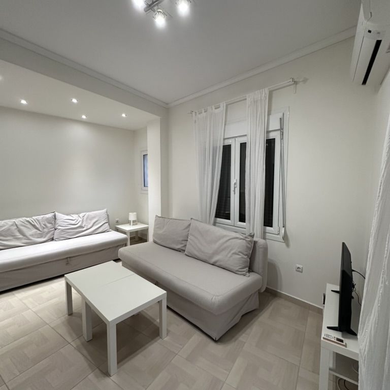 Studio/Γκαρσονιέρα για ενοικίαση Φιλοπάππου (Ιστορικό Κέντρο) - Photo 1