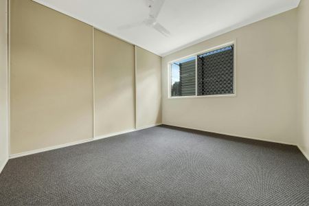 Family Living in a Quiet Cul-de-Sac - Photo 4