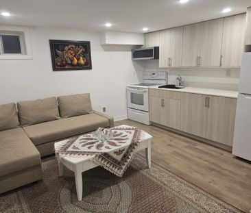 For Lease - 291 Taylor Mills Drive, Richmond Hill, Ontario - Photo 6